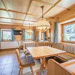Apartment Weberhof 2 *